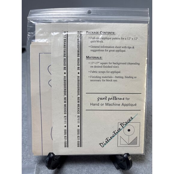 Distinctive Designs Violet Applique Quilt Block Pattern for Hand & Machine Use 1 - Picture 2 of 4